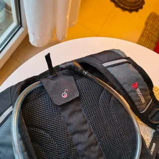 Mochila de hidratación Rockride 1.5L