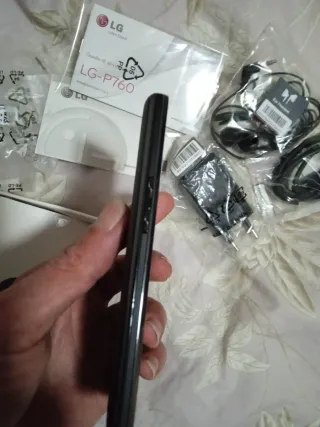 Móvil LG L9 P760 Batería Mala Nuevo