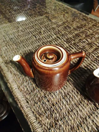 Cafetera y lechera cerámica vintage