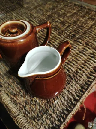 Cafetera y lechera cerámica vintage