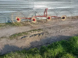 Rastrillo de 4 soles