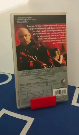 Caja con carátula umd XXX PSP