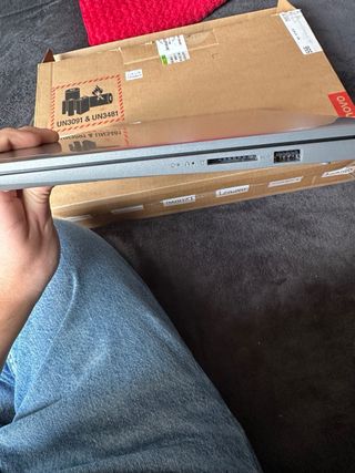 Portátil Lenovo Slim 3 Ryzen 5 512GB