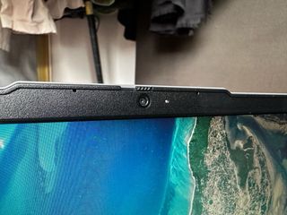 Portátil Lenovo Slim 3 Ryzen 5 512GB