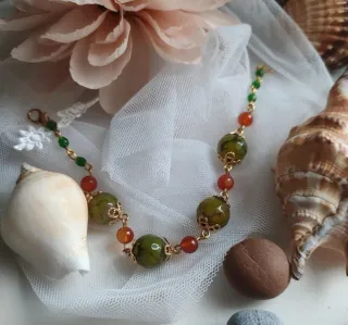 Bracciale elegante oro e verde