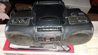 Radio CD/Cassette Thomson Portátil