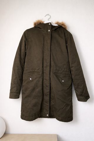 Abrigo verde con borreguito