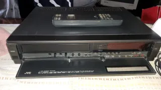 Videograbador JVC HR-D910 Hi-Fi VHS