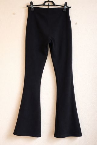Leggins flare acampanados negros