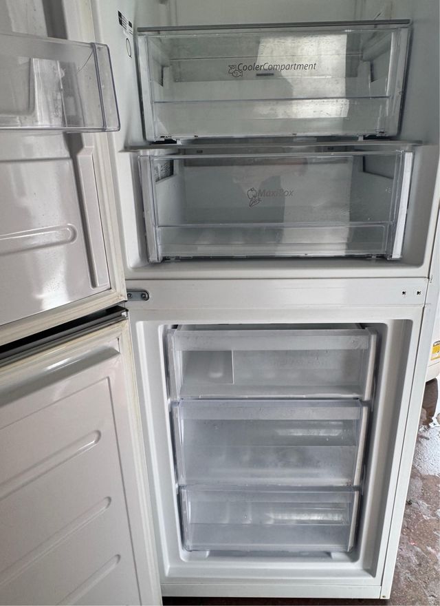 FRIGORÍFICO COMBI NO FROST WHIRPOOL EN BLANCO