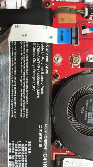 Asus ROG Ally Z1 Extreme, bat 75w y accesorios.