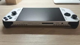 Asus ROG Ally Z1 Extreme, bat 75w y accesorios.