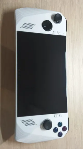 Asus ROG Ally Z1 Extreme, bat 75w y accesorios.