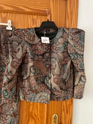 Traje Falda y Chaqueta Blanca Martín Talla 38