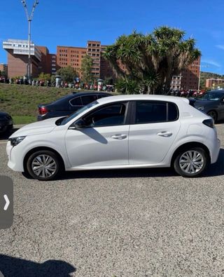 Peugeot 208 2022