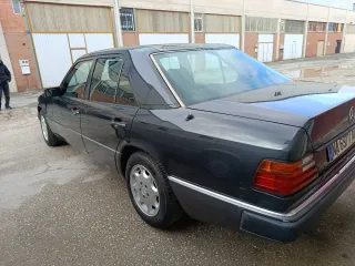 Mercedes-Benz Clase E 1988