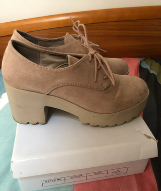 Zapatos rosa ante plataforma talla 41