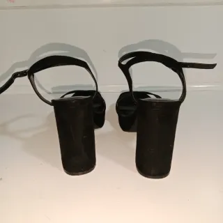 Tacones Pull&Bear negros