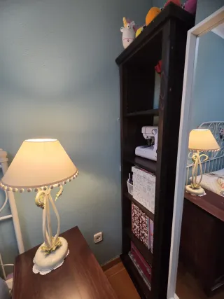 Estantería de madera