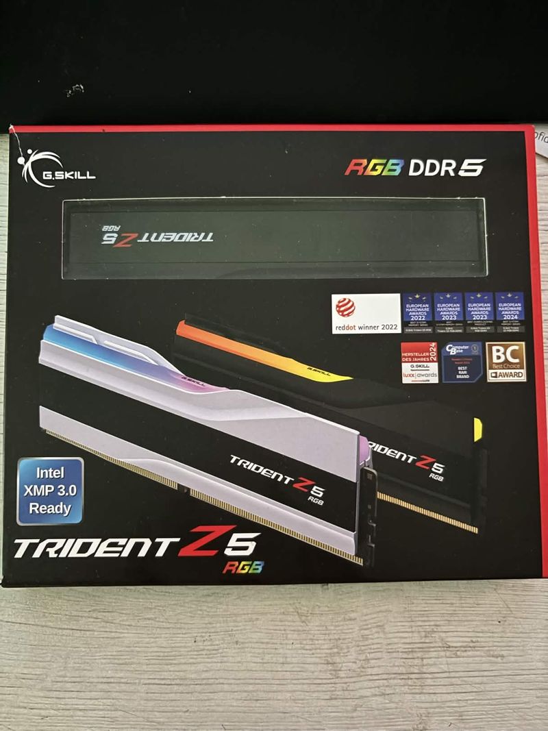 Kit memoria ram DDR5 G.SKILL Trident Z5 RGB 16x2