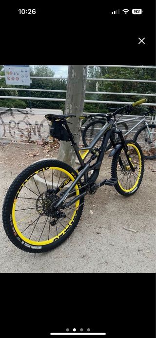 Bicicleta YT Capra Enduro
