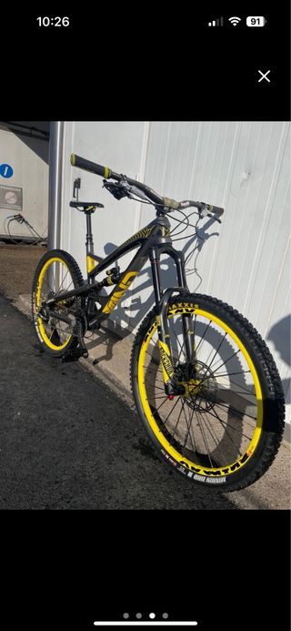 Bicicleta YT Capra Enduro