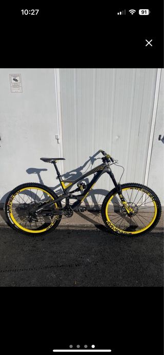 Bicicleta YT Capra Enduro