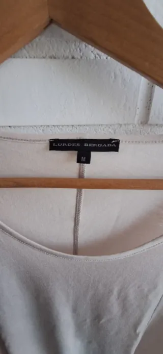 Camiseta Lurdes Bergada beige algodón