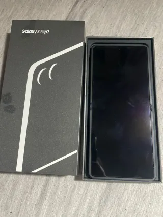 Samsung Galaxy Z Flip 7 256GB Azul/Negro