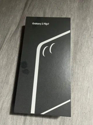 Samsung Galaxy Z Flip 7 256GB Azul/Negro