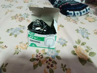 Cuatrimoto infantil azul y naranja