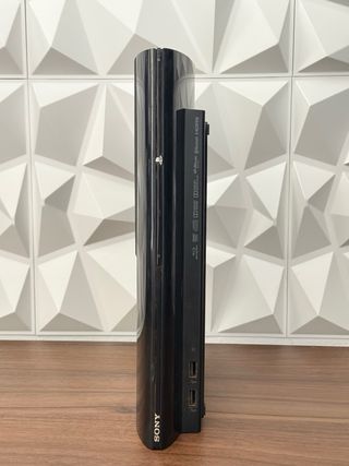 PlayStation 3 Super Slim 232GB Negra