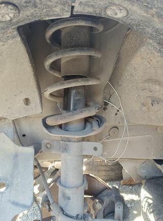 Amortiguador del izq opel 93463333 vivaro 1242422