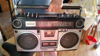 Boomboxes. Radiocasete Sanyo Vintage