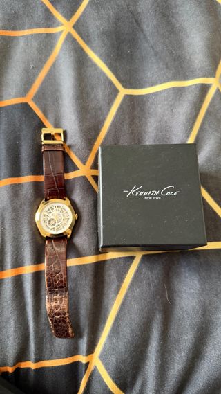 Reloj Kenneth Cole Automático Esqueleto Dorado