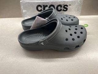 Crocs Classic Hombre Gris