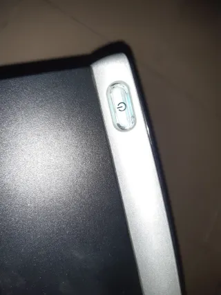 Torre HP Pavilion Negra y Plateada