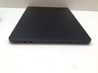 portatil apple apple macbook air m4 10-core 4.4 13 (10gpu) (2025) (a3240)