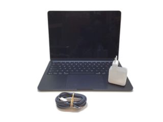 portatil apple apple macbook air m4 10-core 4.4 13 (10gpu) (2025) (a3240)