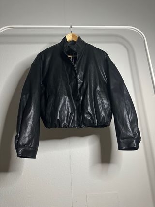 Cazadora Zara Woman Piel Sintética Negra Talla S