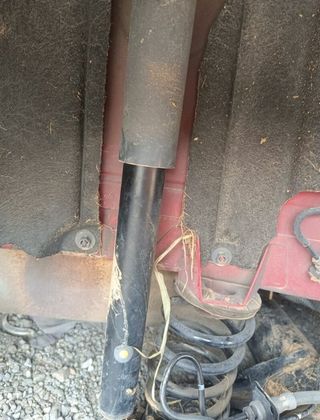 Amortiguador tras der ford 1318652 2101622 fiesta