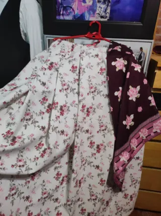 Falda huertana con pañoleta de regalo