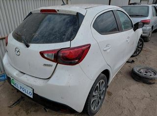 1360609 guarnecido puerta da8a68420d02 mazda 2