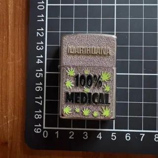 Liquidazione accendini tipo Zippo