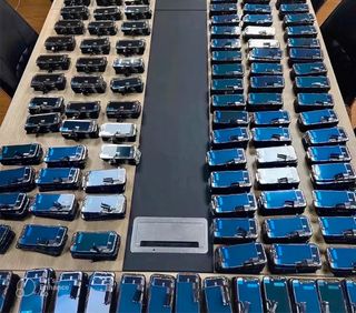 Ricambi iPhone X-16 – Display OLED, Batterie