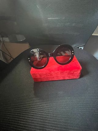 Gafas de sol Carolina Herrera negras