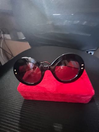 Gafas de sol Carolina Herrera negras