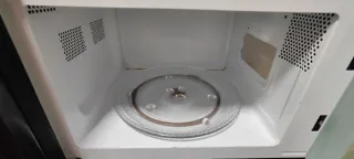 Microondas ARTROM estilo retro