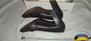 Zapatos marrones cocodrilo tacón 7 cm