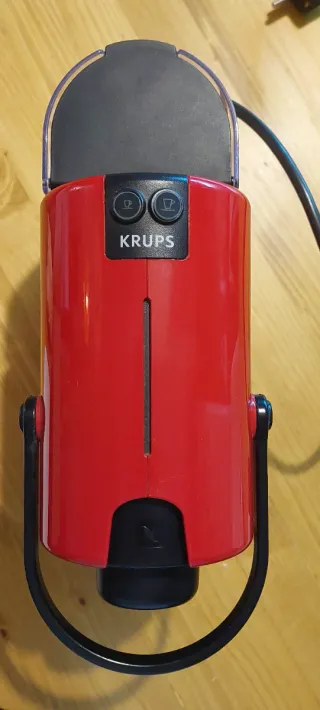 Cafetera Nespresso Krups Roja